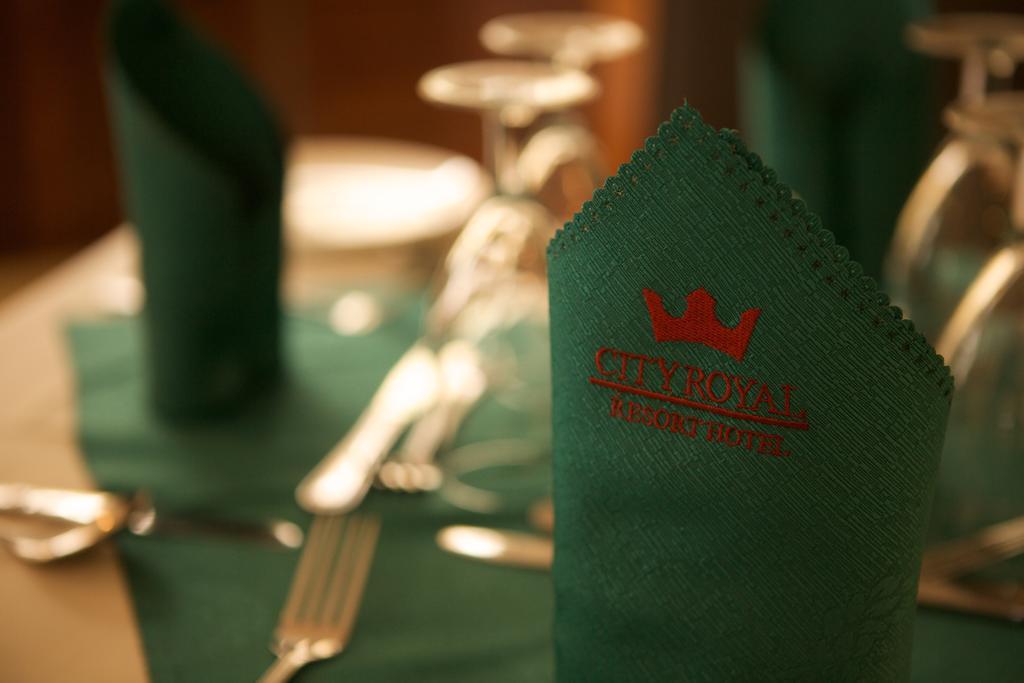 City Royal Resort Hotel Kyambogo  Екстериор снимка
