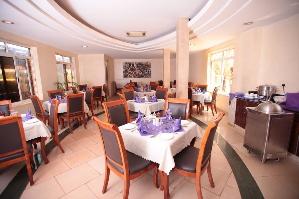 City Royal Resort Hotel Kyambogo  Екстериор снимка