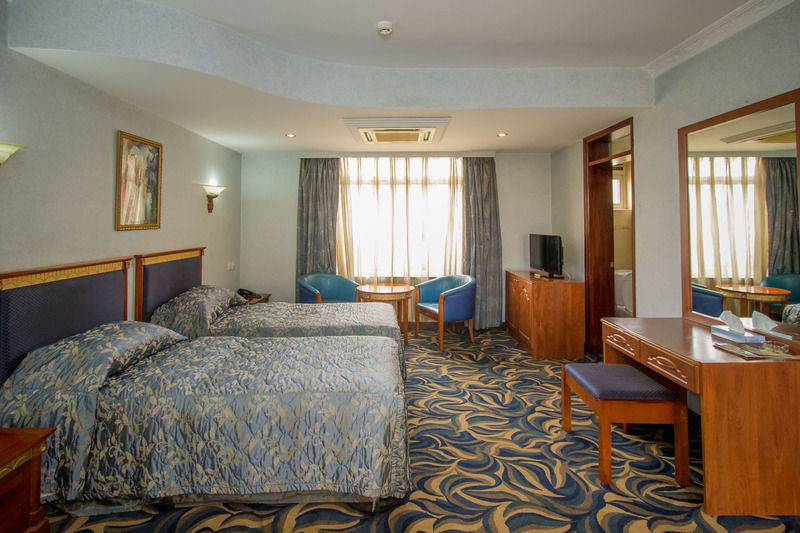 City Royal Resort Hotel Kyambogo  Екстериор снимка