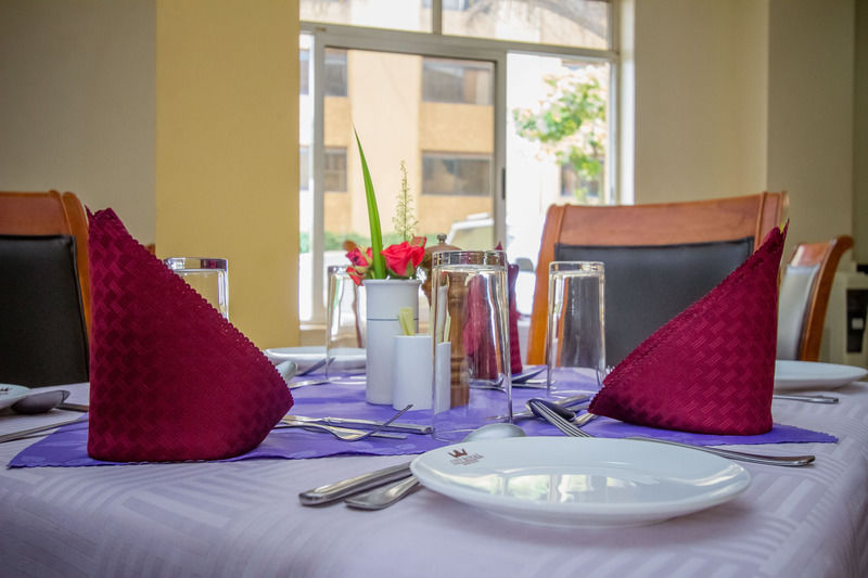 City Royal Resort Hotel Kyambogo  Екстериор снимка