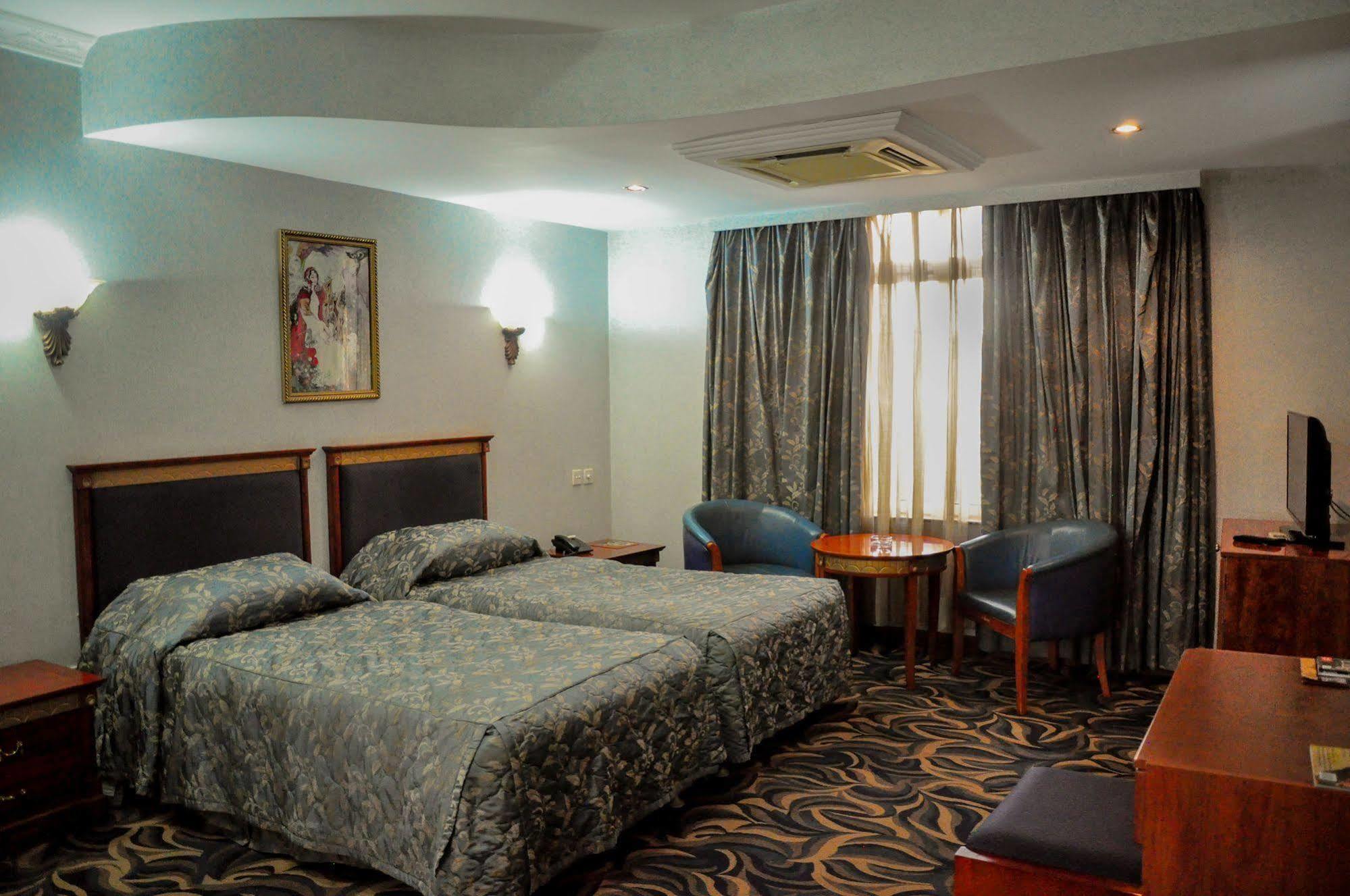 City Royal Resort Hotel Kyambogo  Екстериор снимка